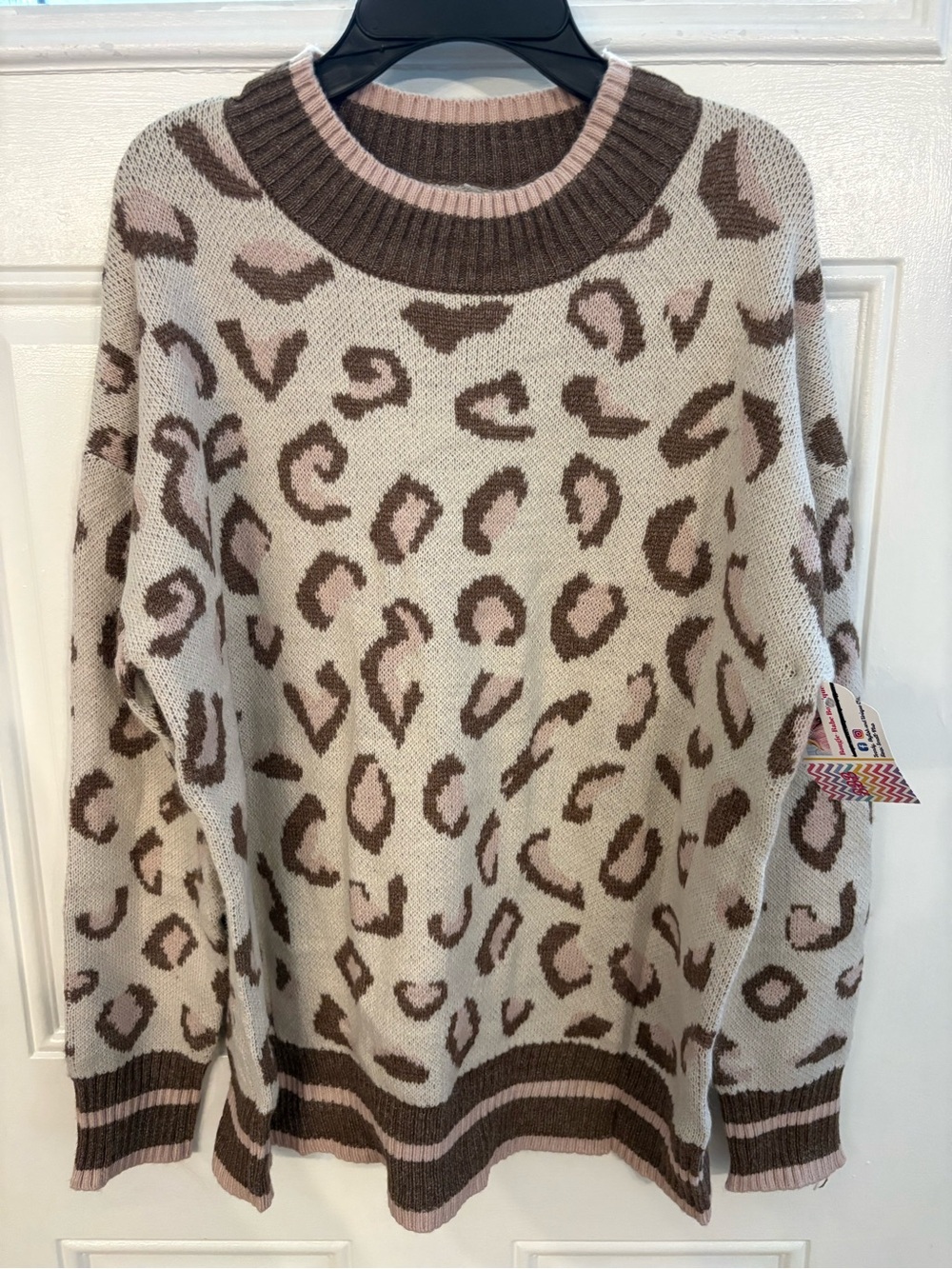 Cozy Leopard Print Crewneck Sweater - Brown & Cream - Picture 6 of 7
